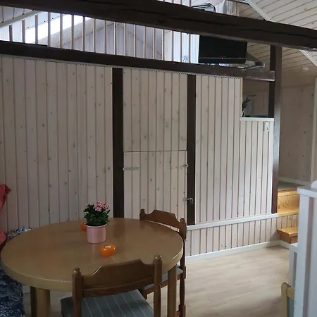 Det Gamle Savværk Bed & Breakfast Give